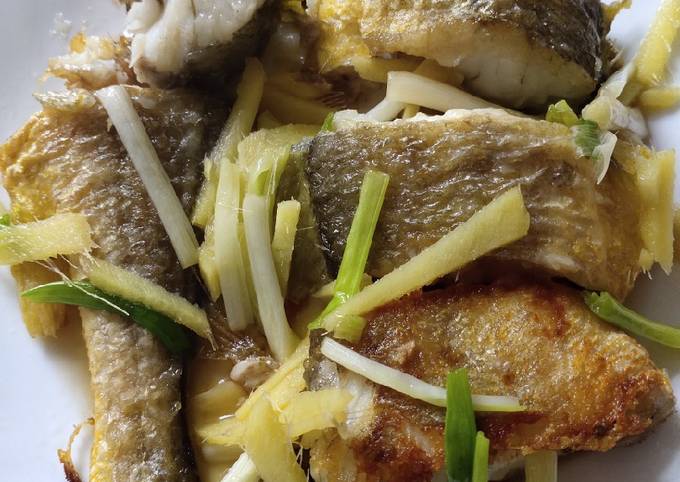 Step-by-Step Guide to Make Any-night-of-the-week Yellow Croaker in Soy Sauce