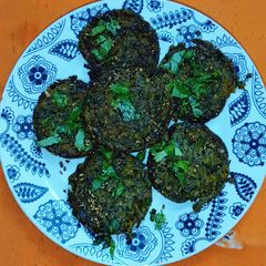 A picture of Arvi (colocasia) leaves Dhokla/Patra.