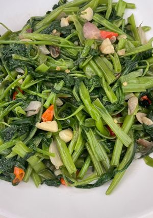 Foto resep Tumis kangkung warna tetap hijau