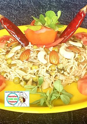 A picture of Methi Matar Butter Masala Pulao.
