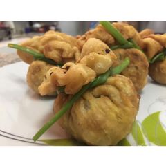 A picture of Minced minni samosa.