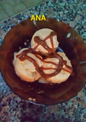 Una foto de Helado de duraznos casero