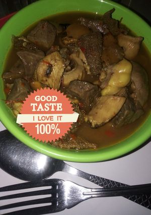 A picture of Ofals pepper soup.