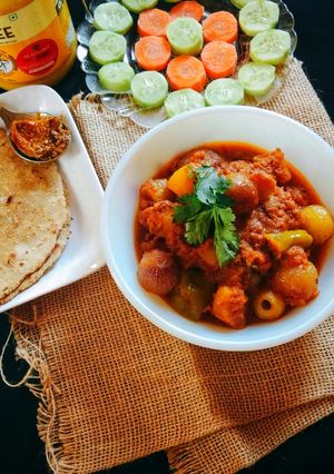 राजस्थानी प्याज़ आलू की सब्जी (rajasthani pyaz aloo ki sabzi recipe in Hindi) रेसिपी मुख्य फोटो