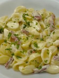 Una foto de Pasta carbonara