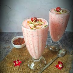 A picture of Pink faluda,(Rose flavour).