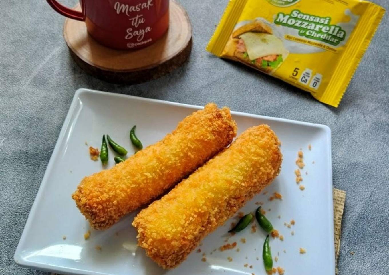 Sausage Emina Mozza Roll (SPECIAL COOKING WITH EMINA CHEESE)