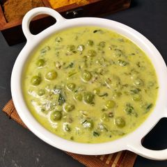 A picture of Methi Matar Malai.
