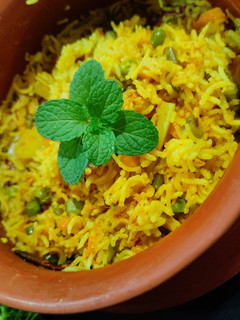 મટકા બિરયાની (Matka Biryani Recipe In Gujarati) રેસીપી મુખ્ય ફોટો