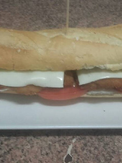 Una foto de Bocadillo de pollo en 5 minutos / comida de Marruecos