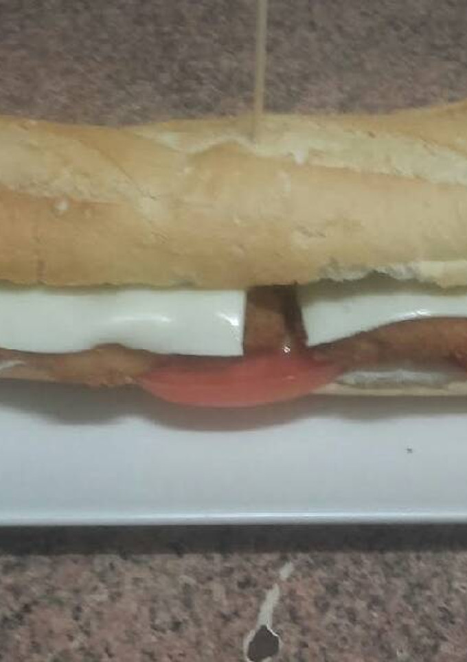 Una foto de Bocadillo de pollo en 5 minutos / comida de Marruecos