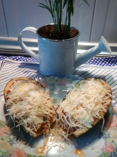 Una foto de Berenjenas con pisto y carne picada en Monsieur plus