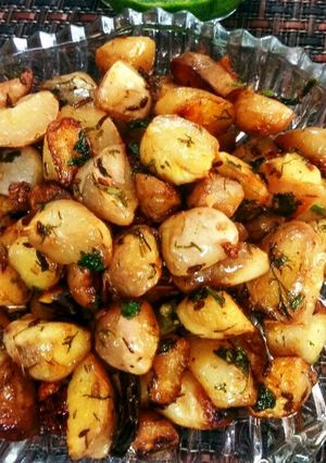 फ्राइड पानी काजू विथ हरी चटनी (Fried Water chestnut with green chutney recipe in hindi) रेसिपी मुख्य फोटो