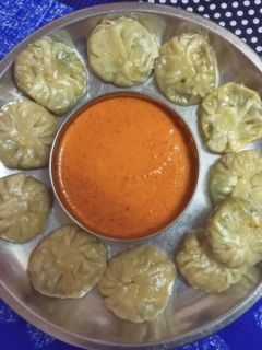 वेज मोमोज (Veg Momos recipe in Hindi) रेसिपी मुख्य फोटो