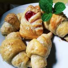 รูปของ Puff Pastry (Croissant & French Palmiers) 🥐