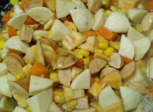 Foto resep 24. Sop Jagung Wortel Sobali (sosis, bakso lobster, bakso ikan)