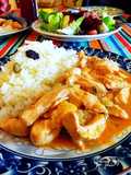 Tiras de pollo al curry tikka en salsa de leche de coco