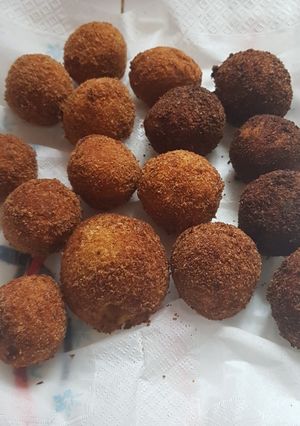 A picture of Sweet potato balls.