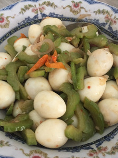 Foto resep Oseng pare telur puyuh