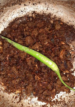 A picture of Kuchlawa gosht mazedaar.
