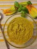 Pesto con i fiori di zucca