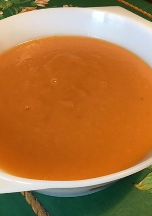Une photo de Compote de prunes et pommes à l'orange
