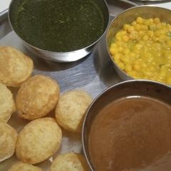 A picture of Panipuri.