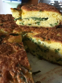 Foto di Frittata con asparagi selvatici