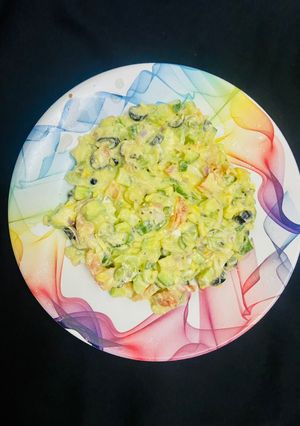 A picture of Avocado creamy salad.