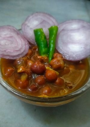 काले चने की सब्जी (Kale chane ki sabzi recipe in hindi) रेसिपी मुख्य फोटो