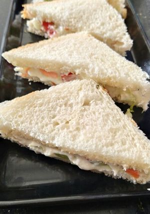 A picture of Curd sandwich.