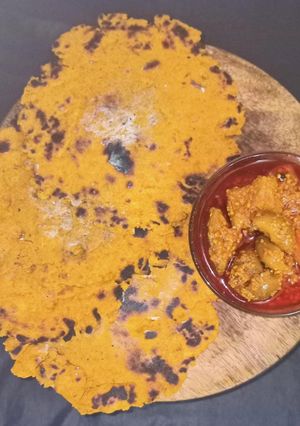 A picture of Barley flour masala bhakri.