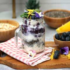 A picture of Overnight Oatmeal Blueberry Lemon.