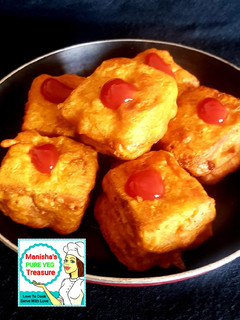 Schezwan Stuffed Square Bread Pakoda રેસીપી મુખ્ય ફોટો