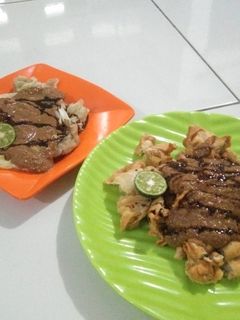 Foto resep Siomay daging dan pangsit goreng