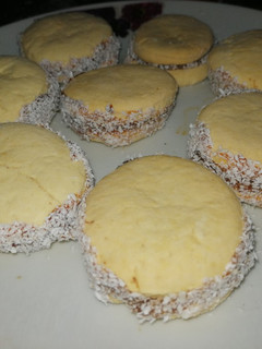 Una foto de Alfajores de Maicena😋