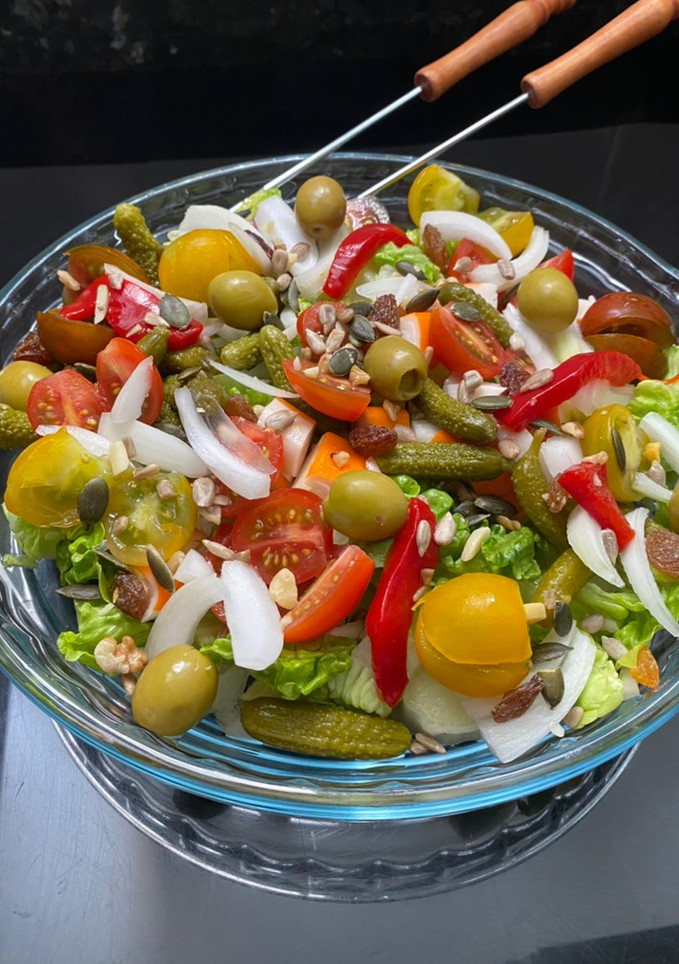 Una foto de Ensalada 🥗 para acompañar!