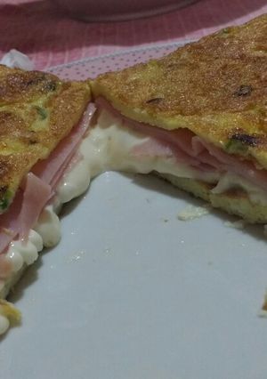 Una foto de Omelette con cebollita de verdeo