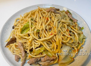 媽媽的古早味 香菇肉絲炒麵 的食譜成品照片