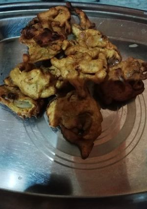 A picture of Onion pakode.
