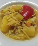 Sopa de pollo al curry