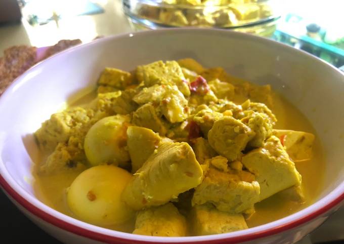 Tahu Tempe Telur Masak Kuning