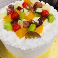 A picture of Fruit cake.