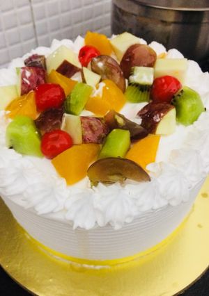 A picture of Fruit cake.