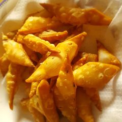A picture of Namak pary.