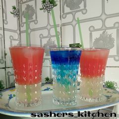 A picture of Watermelon lime lemonade & electric lemonade.