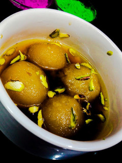 A picture of Rasgulla Of Dates Jaggery.