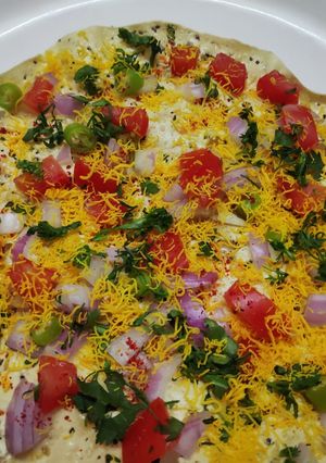 A picture of मसाला पापड़ (Masala Papad).