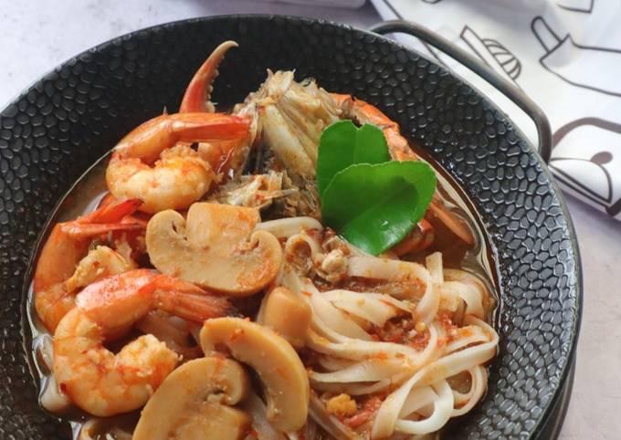 Tomyum Seafood Noodle Soup