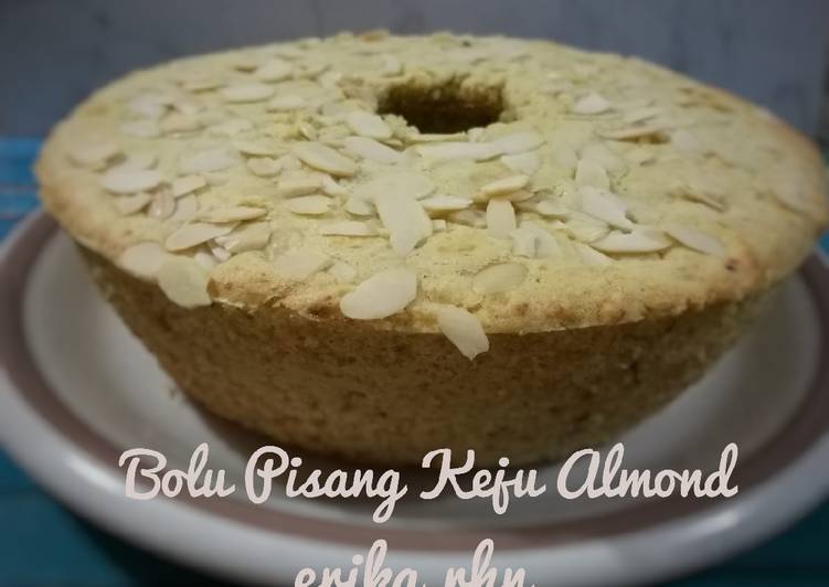 Bolu Pisang Keju Almond